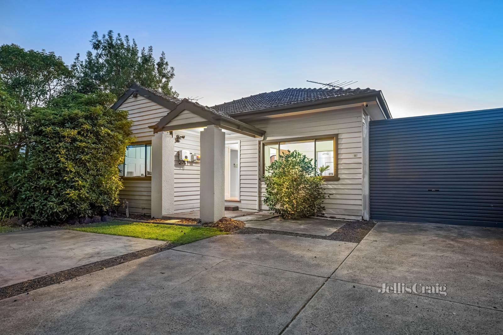 261 Sussex Street, Pascoe Vale image 1