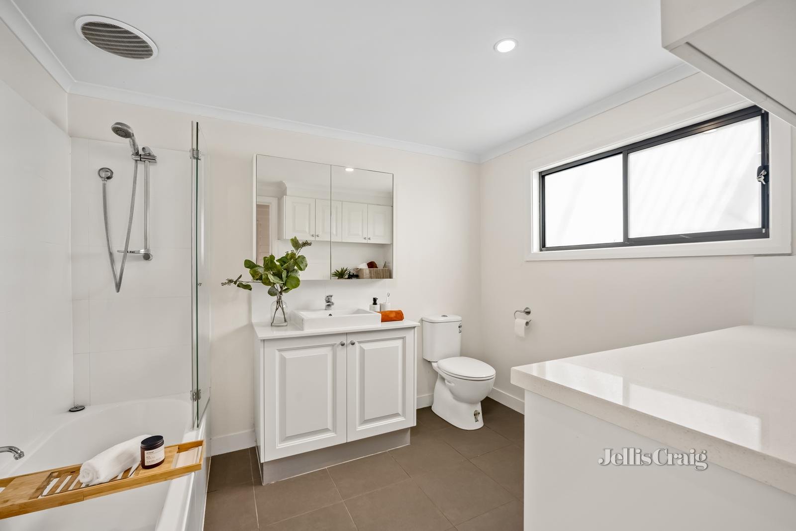 261 Sussex Street, Pascoe Vale image 11