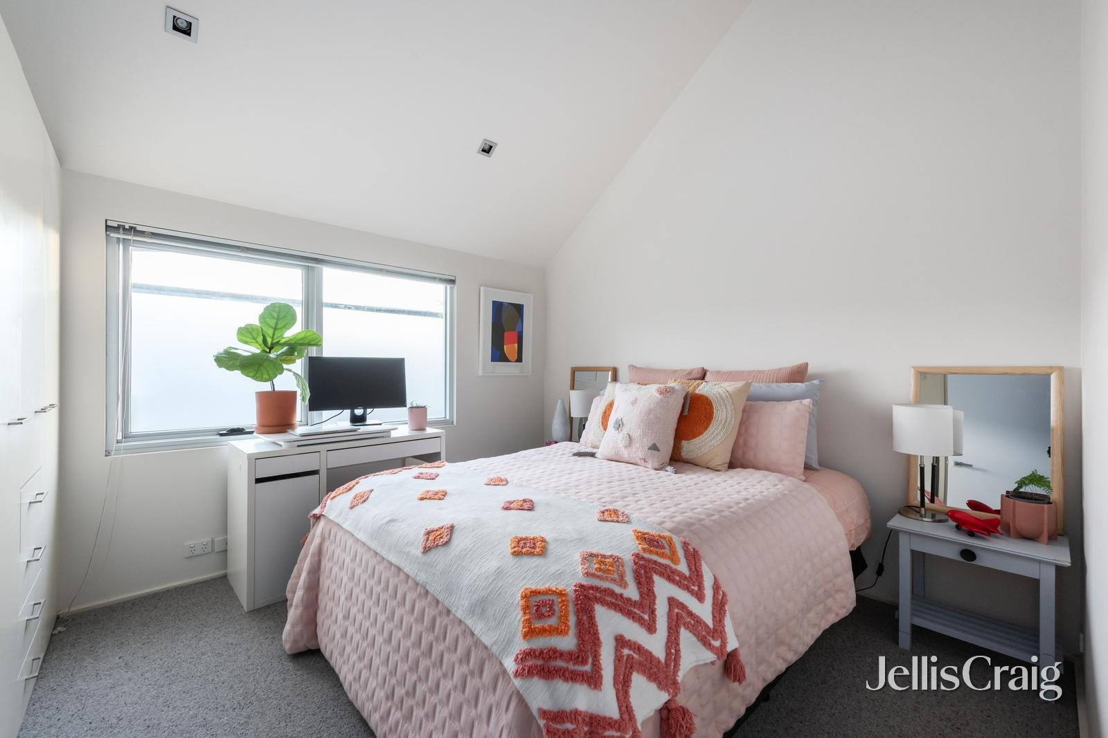 2/61 Westbury Street, St&nbsp;Kilda&nbsp;East image 7