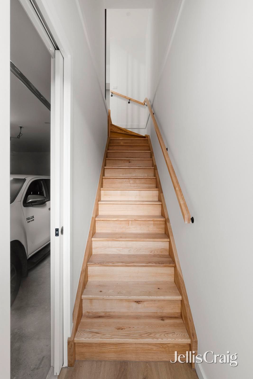 2/62 Albert Street, Footscray image 2