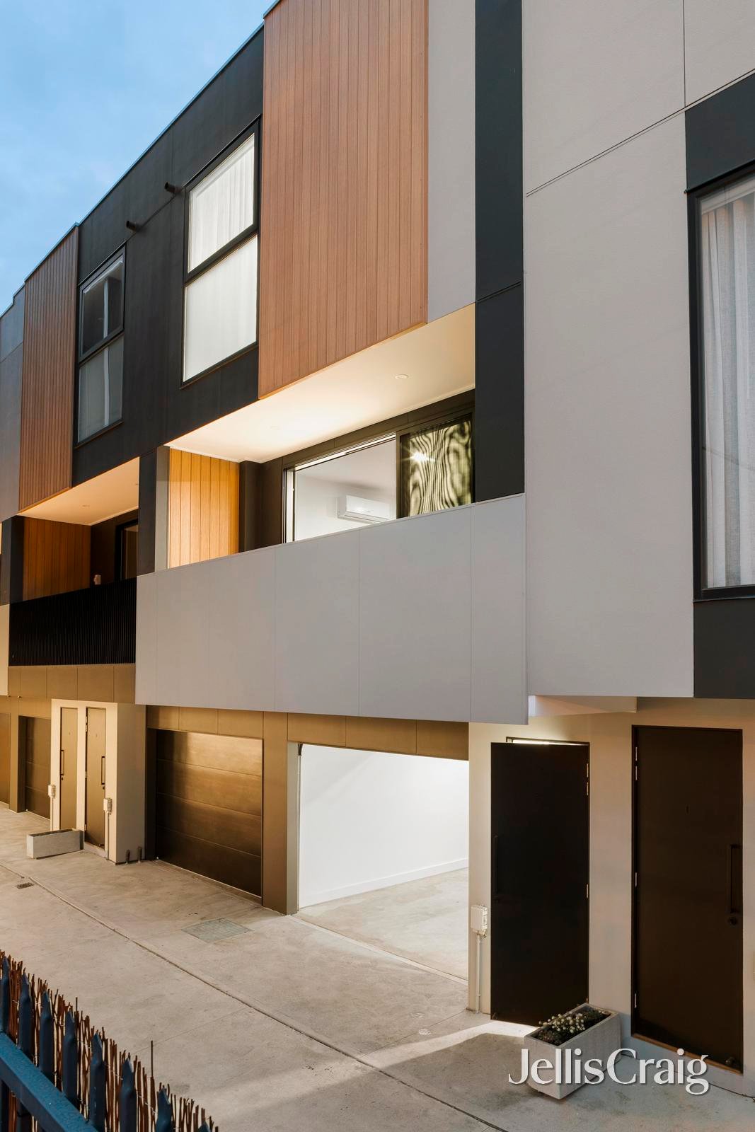 2/62 Albert Street, Footscray image 14