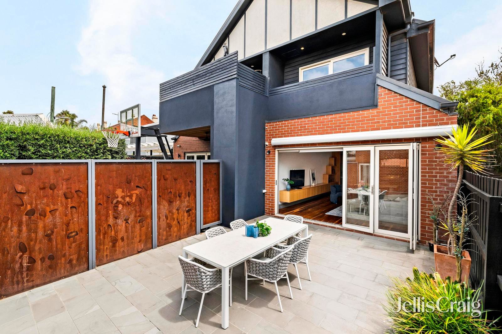 262 Barkly Street, St&nbsp;Kilda image 2