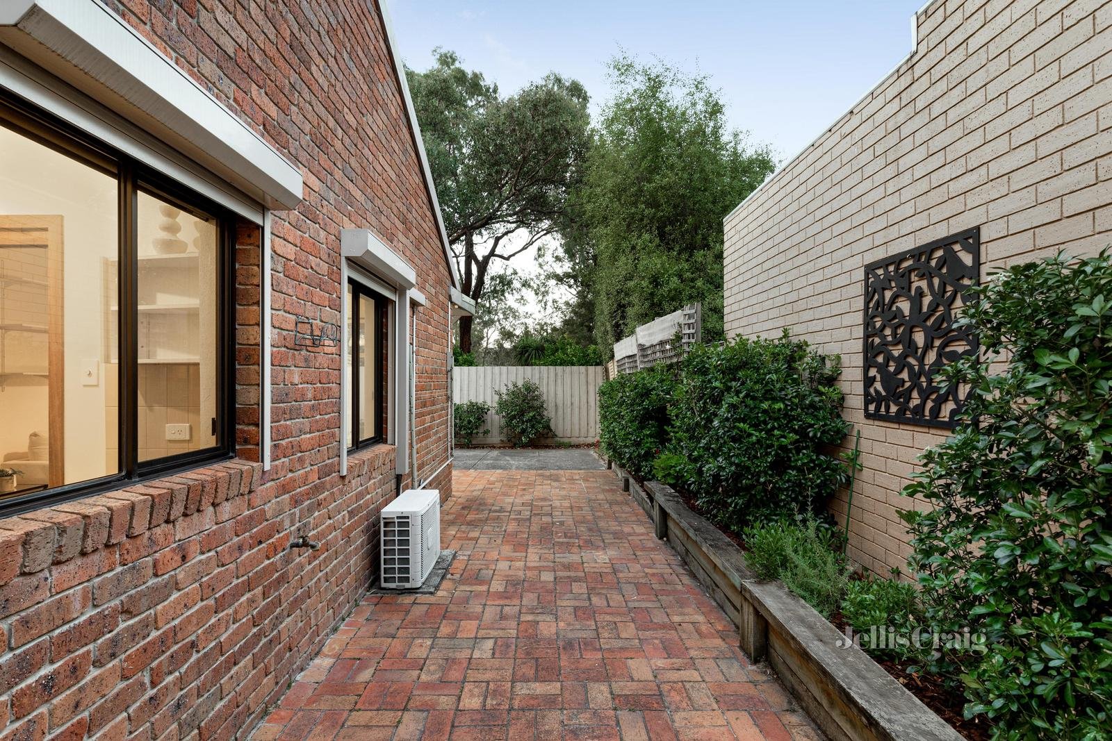 2/62 Beard Street, Eltham image 9