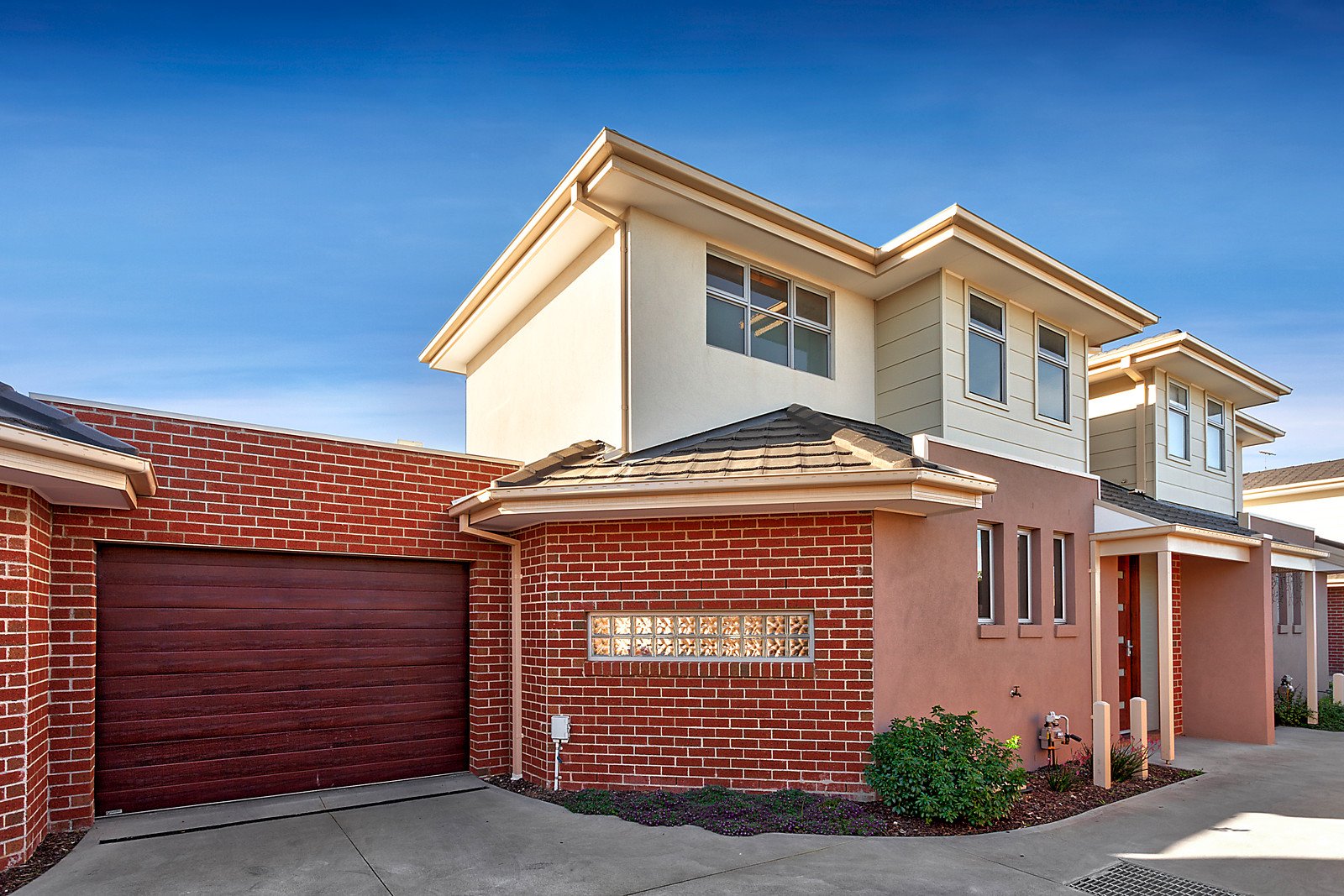 2/62 Clydesdale Road, Airport West VIC 3042