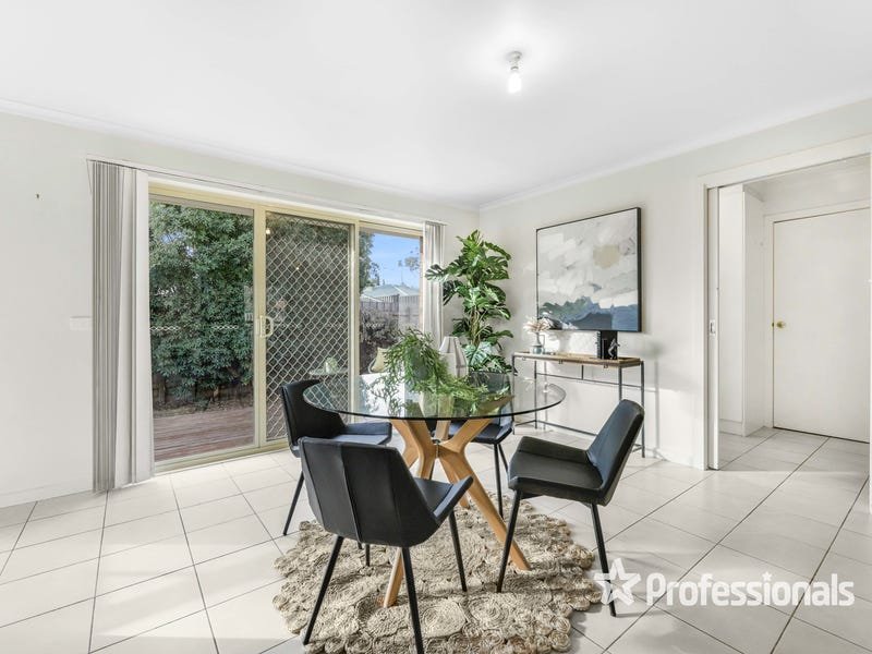 2/62 Colchester Road, Kilsyth image 2