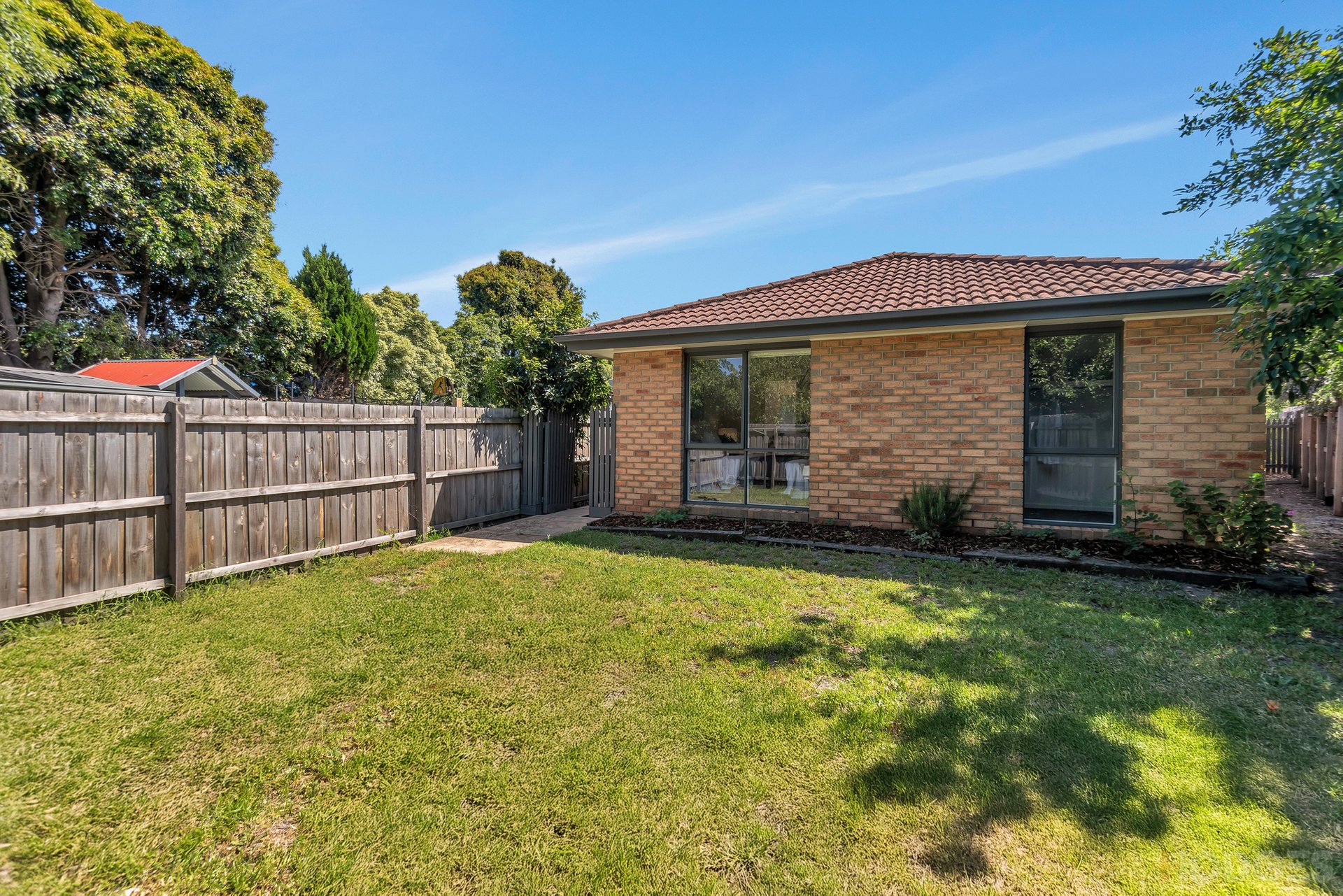 2 / 62 Flinders Street Mentone