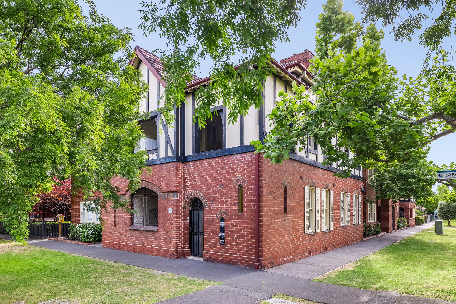 2/62 Harold Street, Middle Park image 8