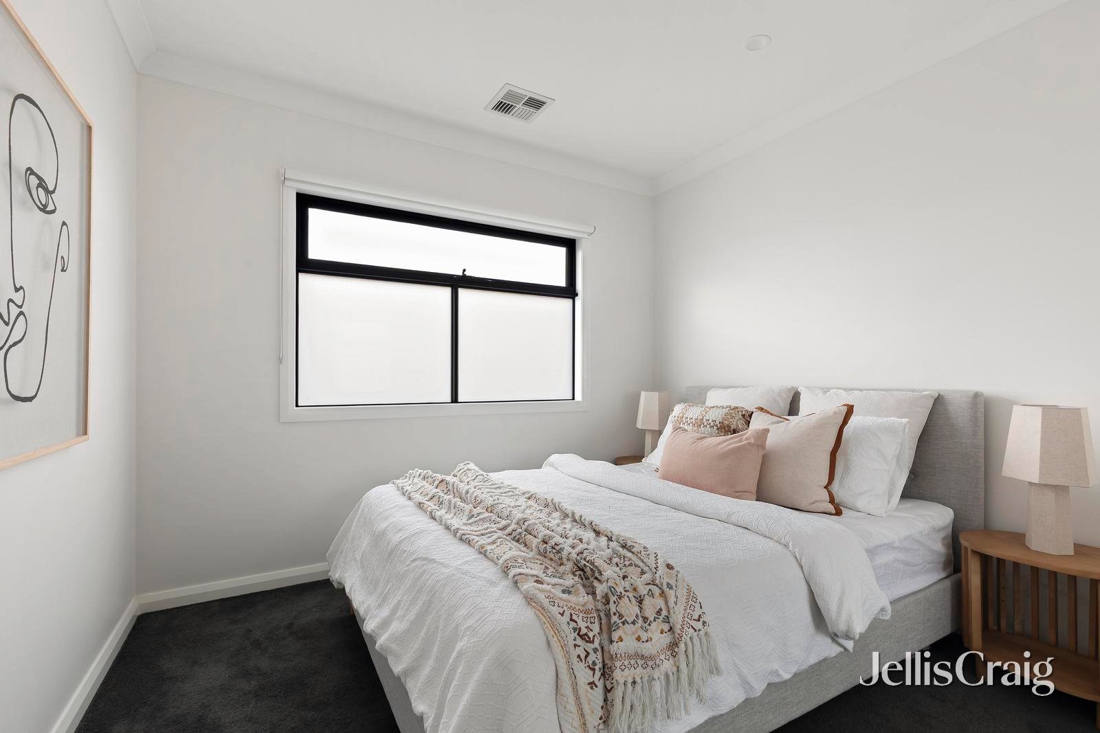 2/62 Nimmo Street, Essendon image 6