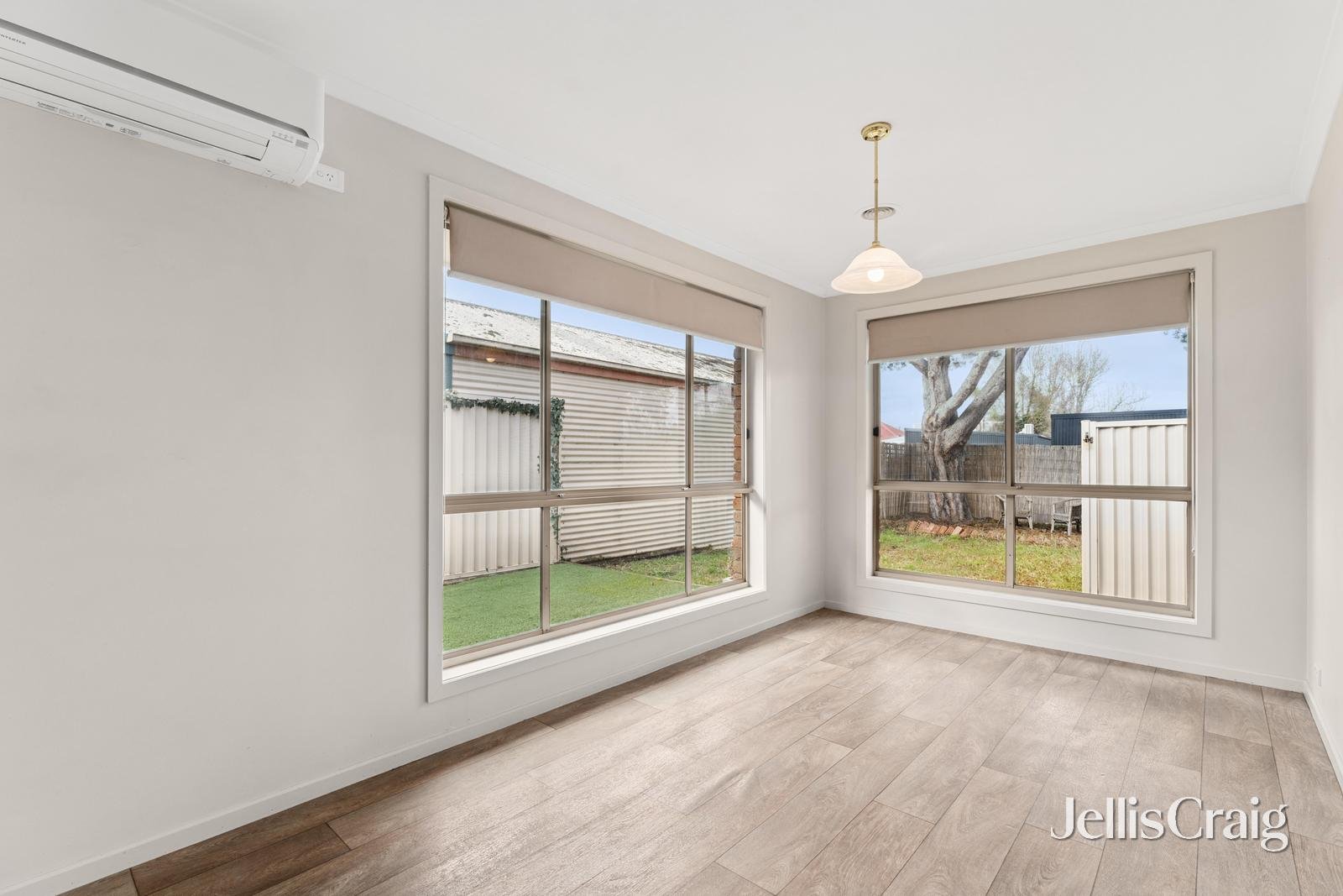 2/621 Skipton Street, Redan image 5