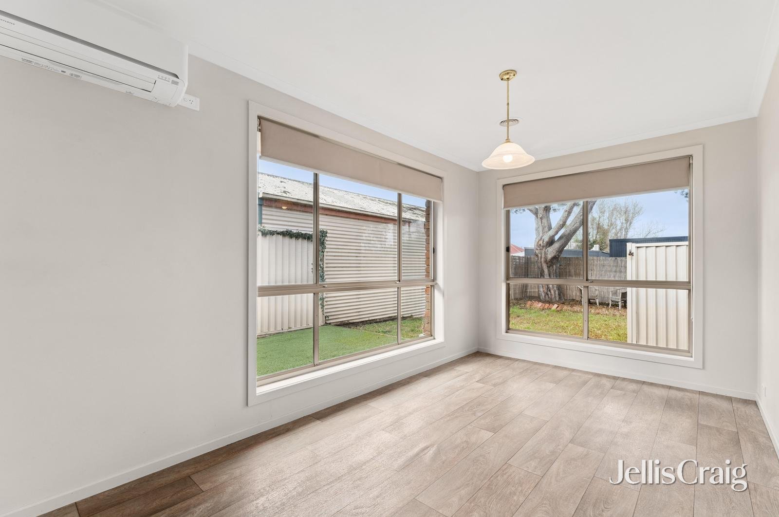 2/621 Skipton Street, Redan image 5