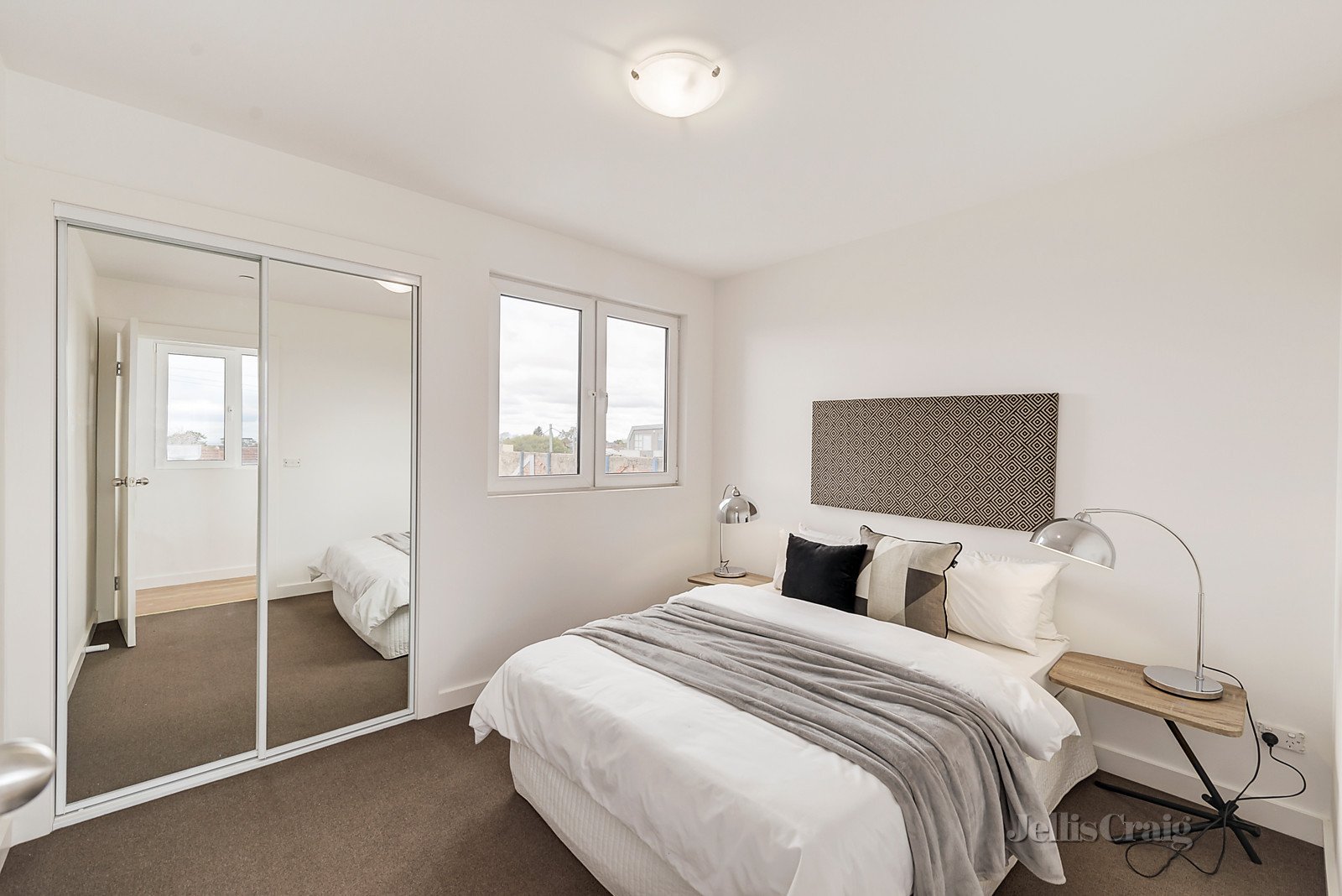 2/625 Glen Huntly Road, Caulfield image 7