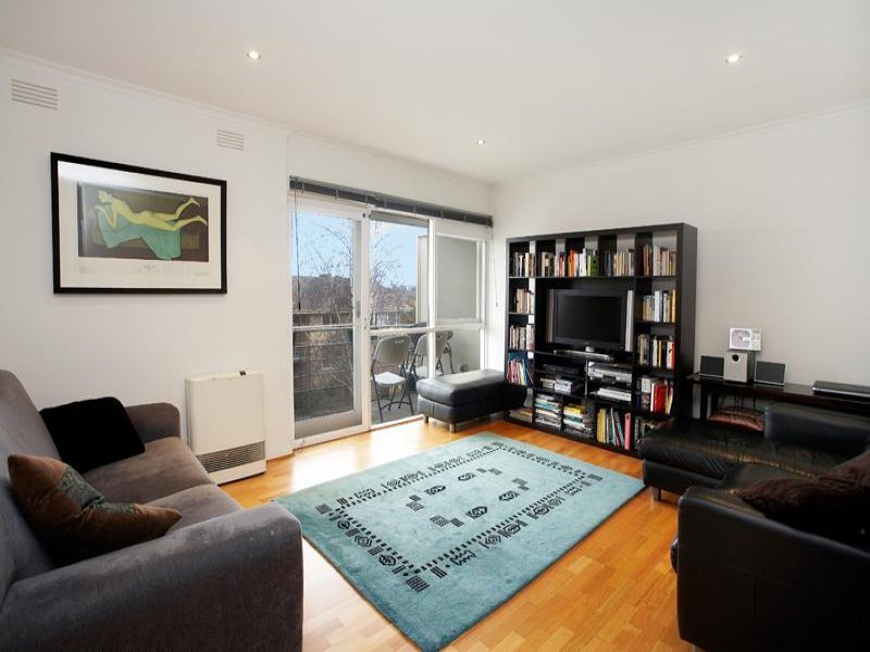 26/3-5 Kireep Road, Balwyn image 2