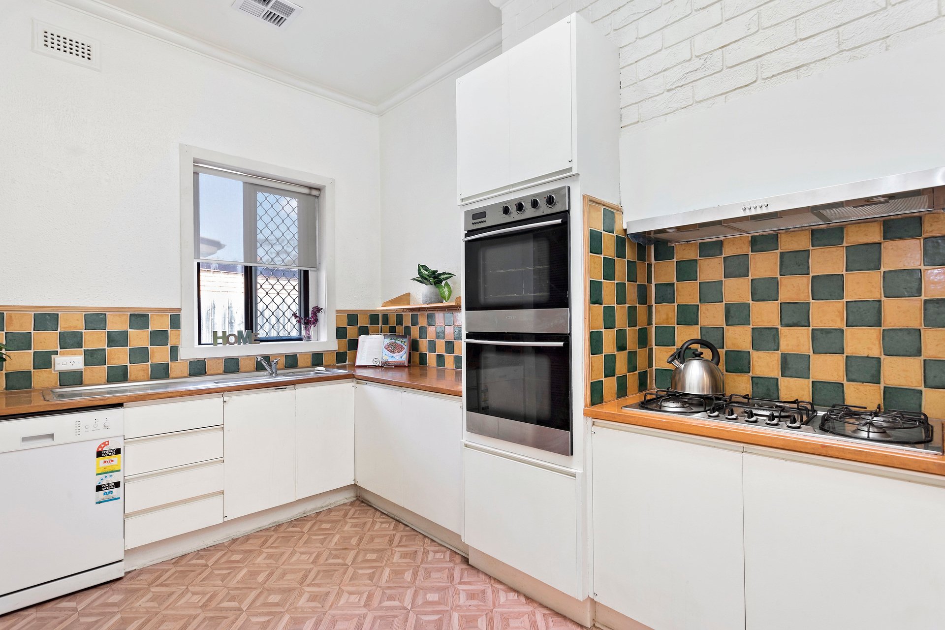 Property Gallery Thumbnail 7