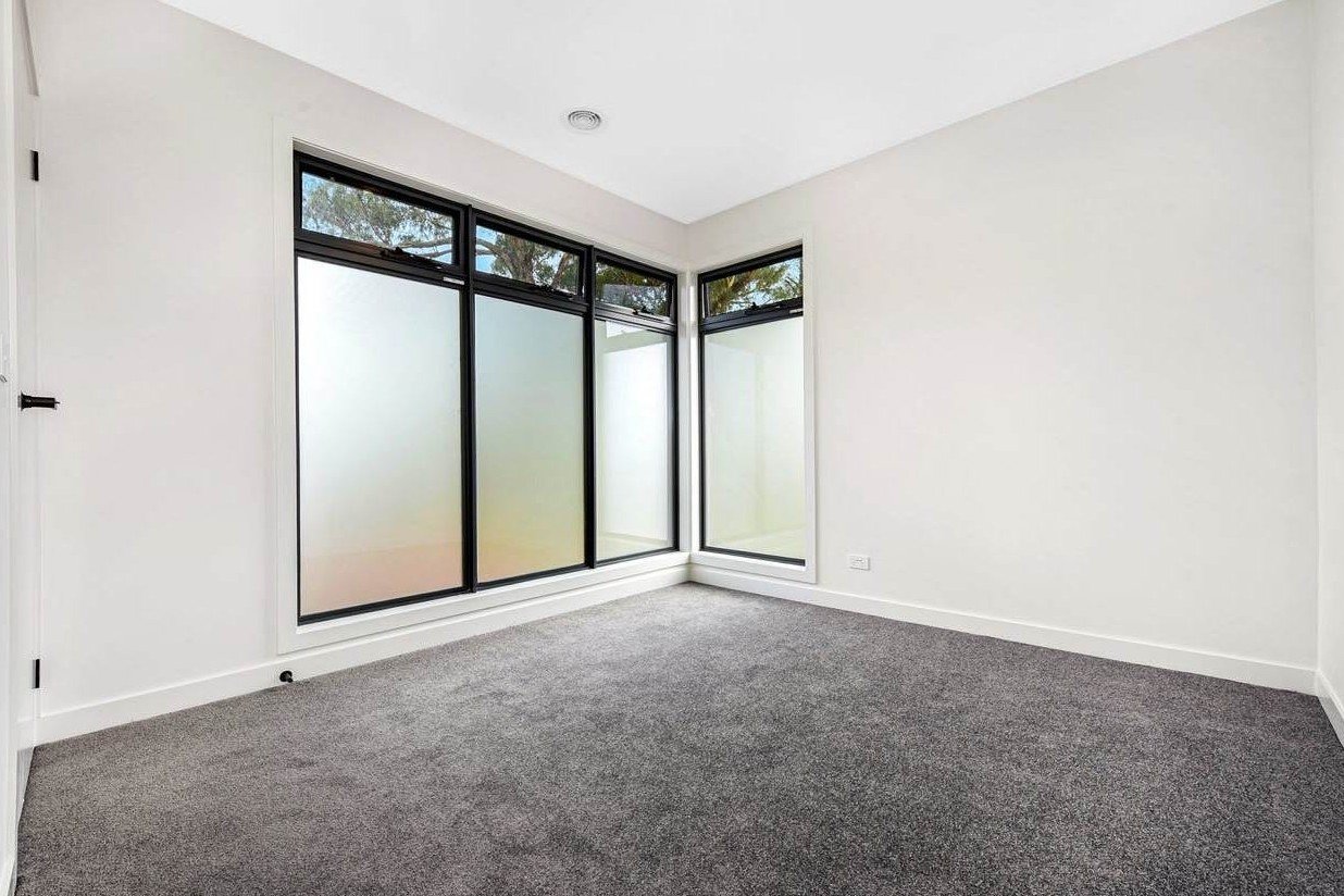 2/63 Capital Avenue, Glen Waverley image 5