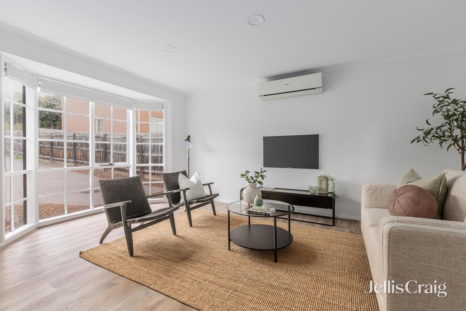2/63 Hawtin Street, Templestowe image 2