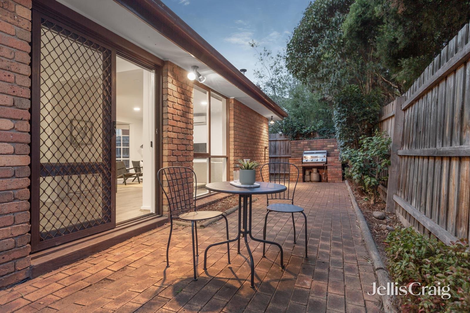 2/63 Hawtin Street, Templestowe image 9