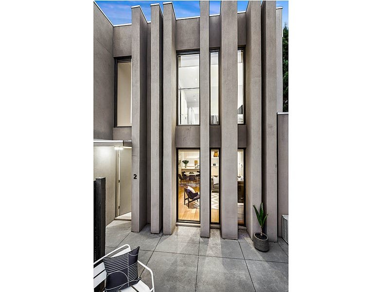 Property Gallery Thumbnail 3