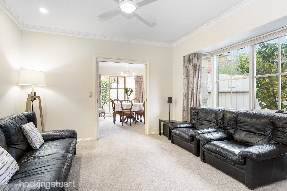 2/63 Park Road, Surrey Hills image 2