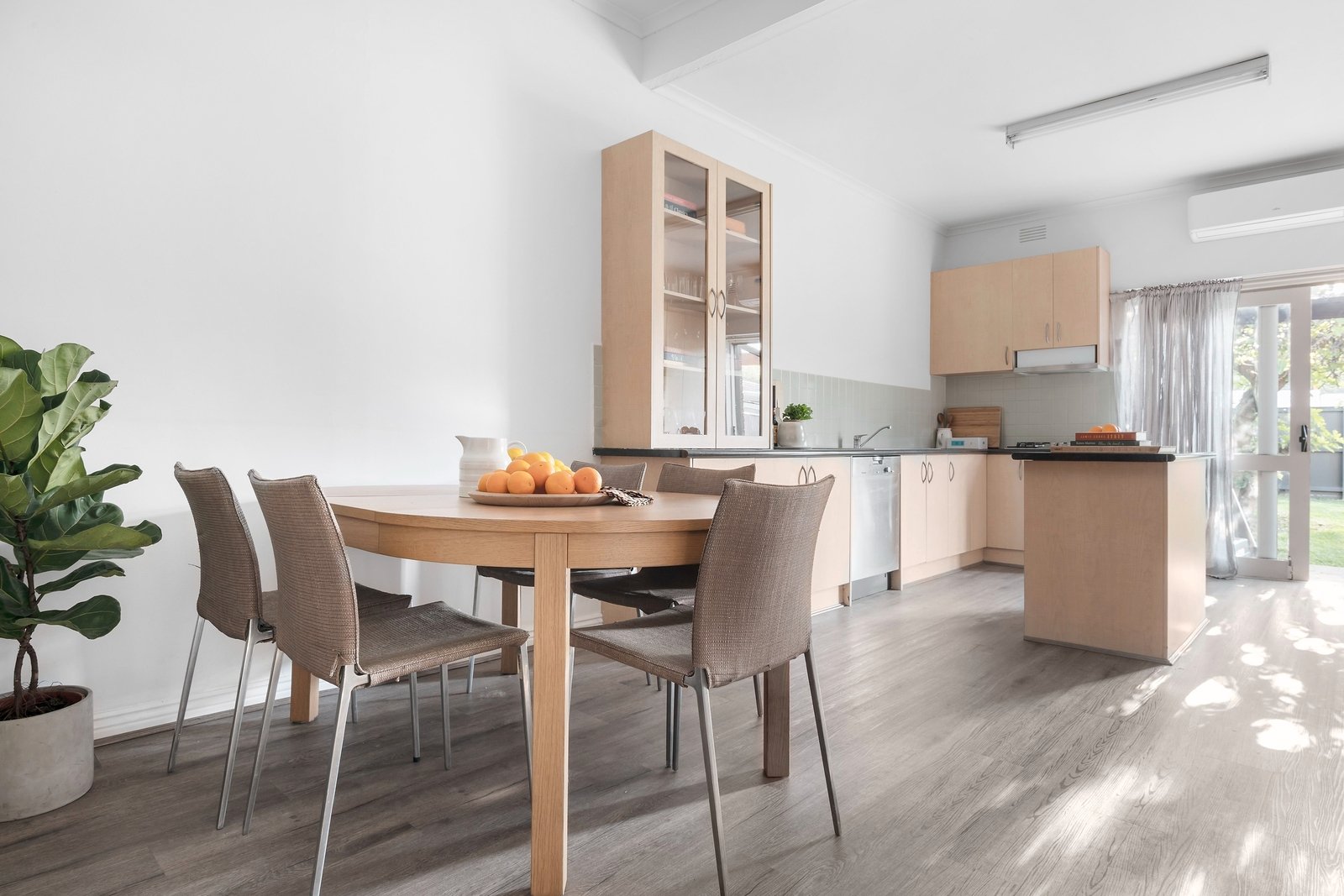 Property Gallery Thumbnail 3