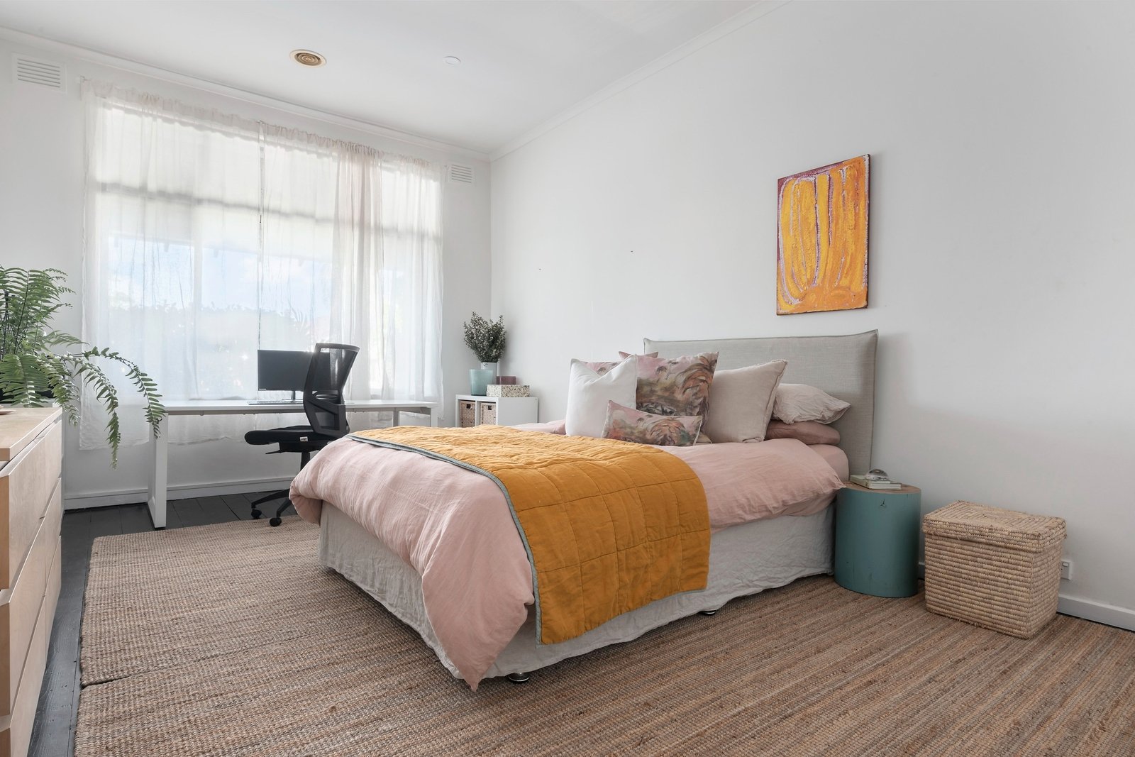 Property Gallery Thumbnail 6