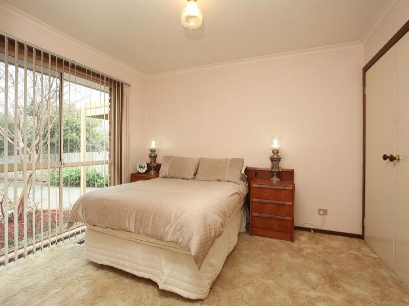 2/63 Wantirna Road, Ringwood image 4