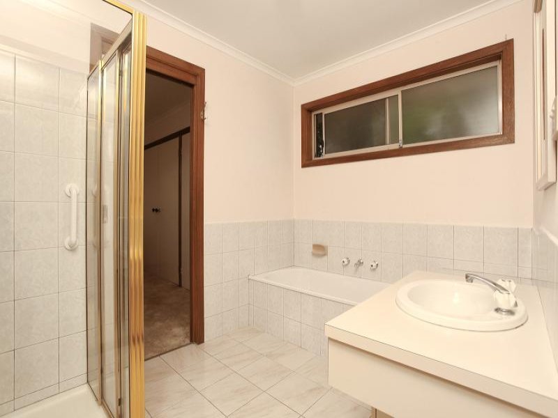 2/63 Wantirna Road, Ringwood image 6