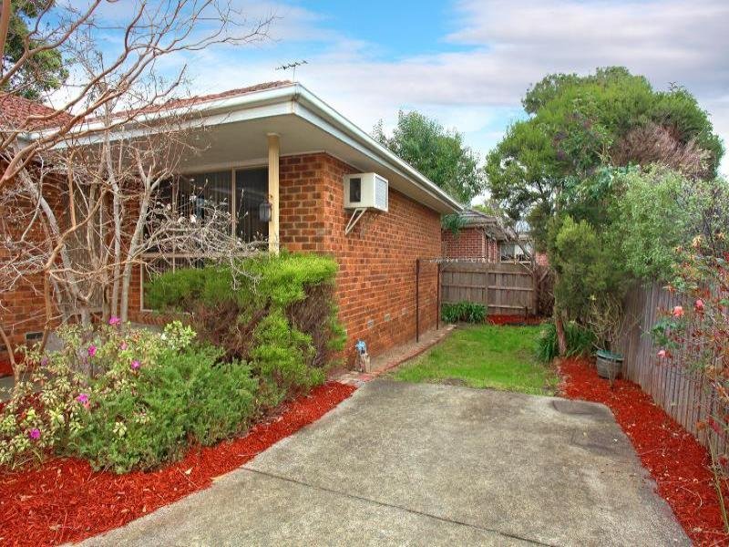 2/63 Wantirna Road, Ringwood image 8