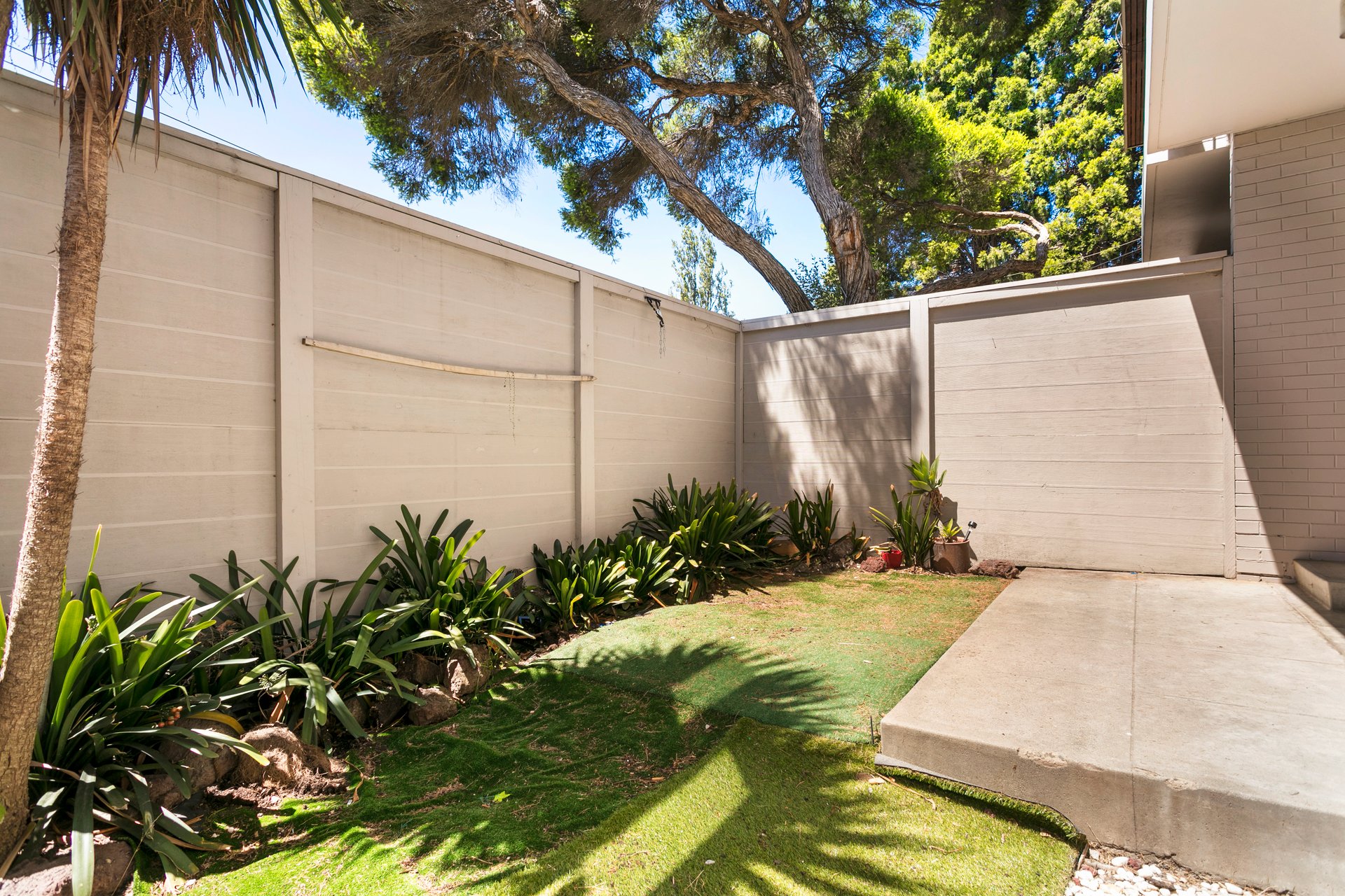 Property Gallery Thumbnail 2