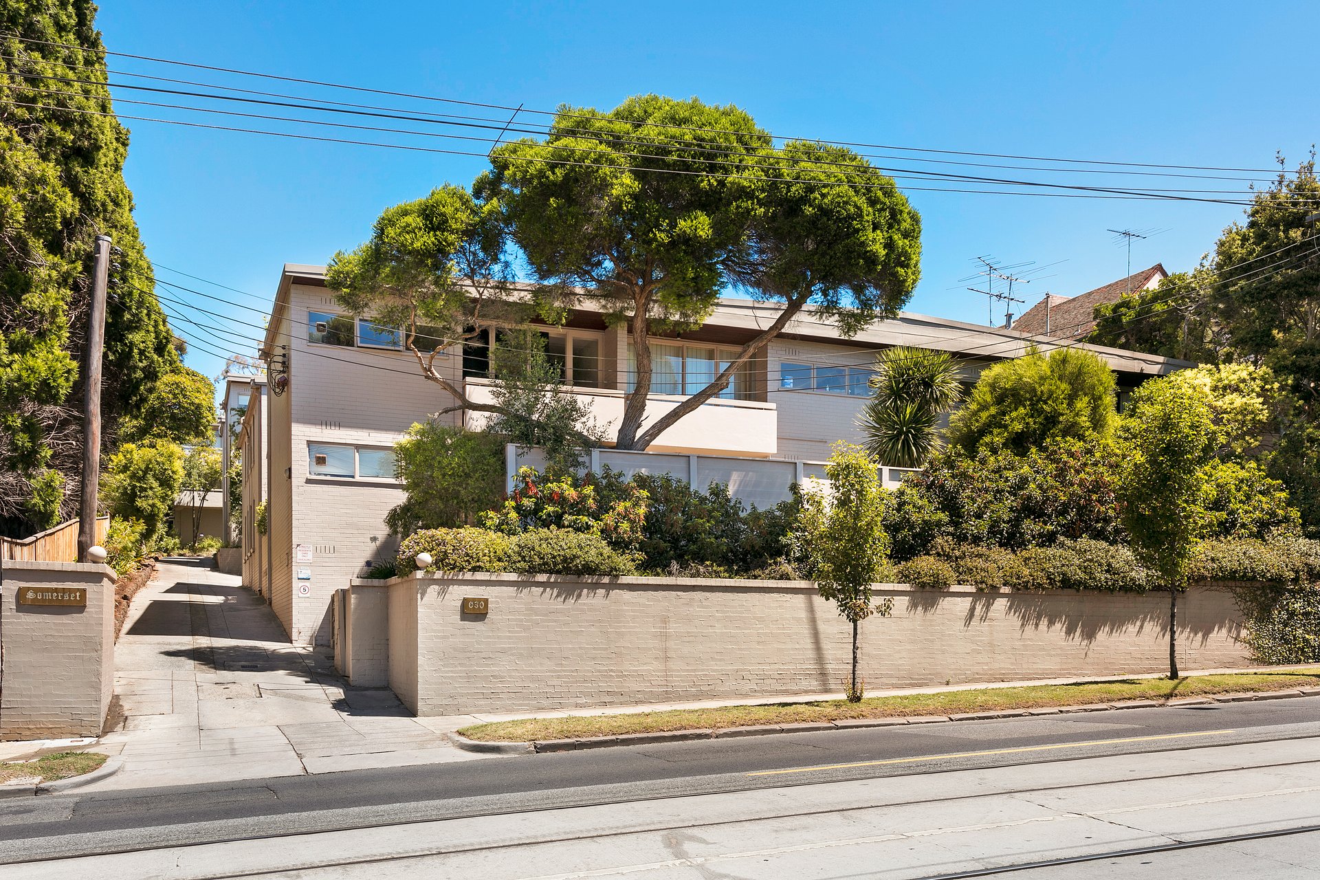 Property Gallery - Main Image