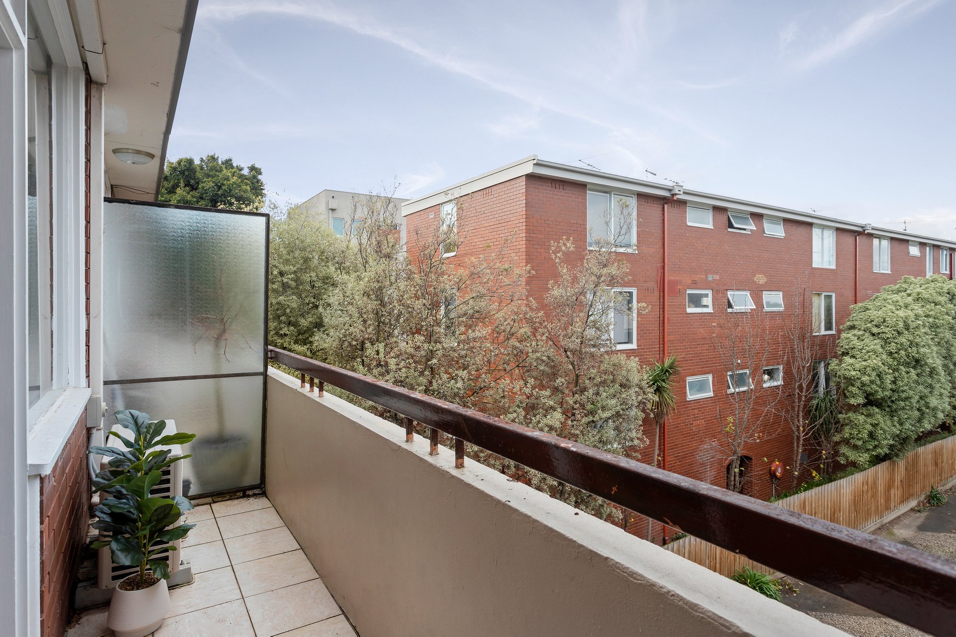 Property Gallery Thumbnail 8