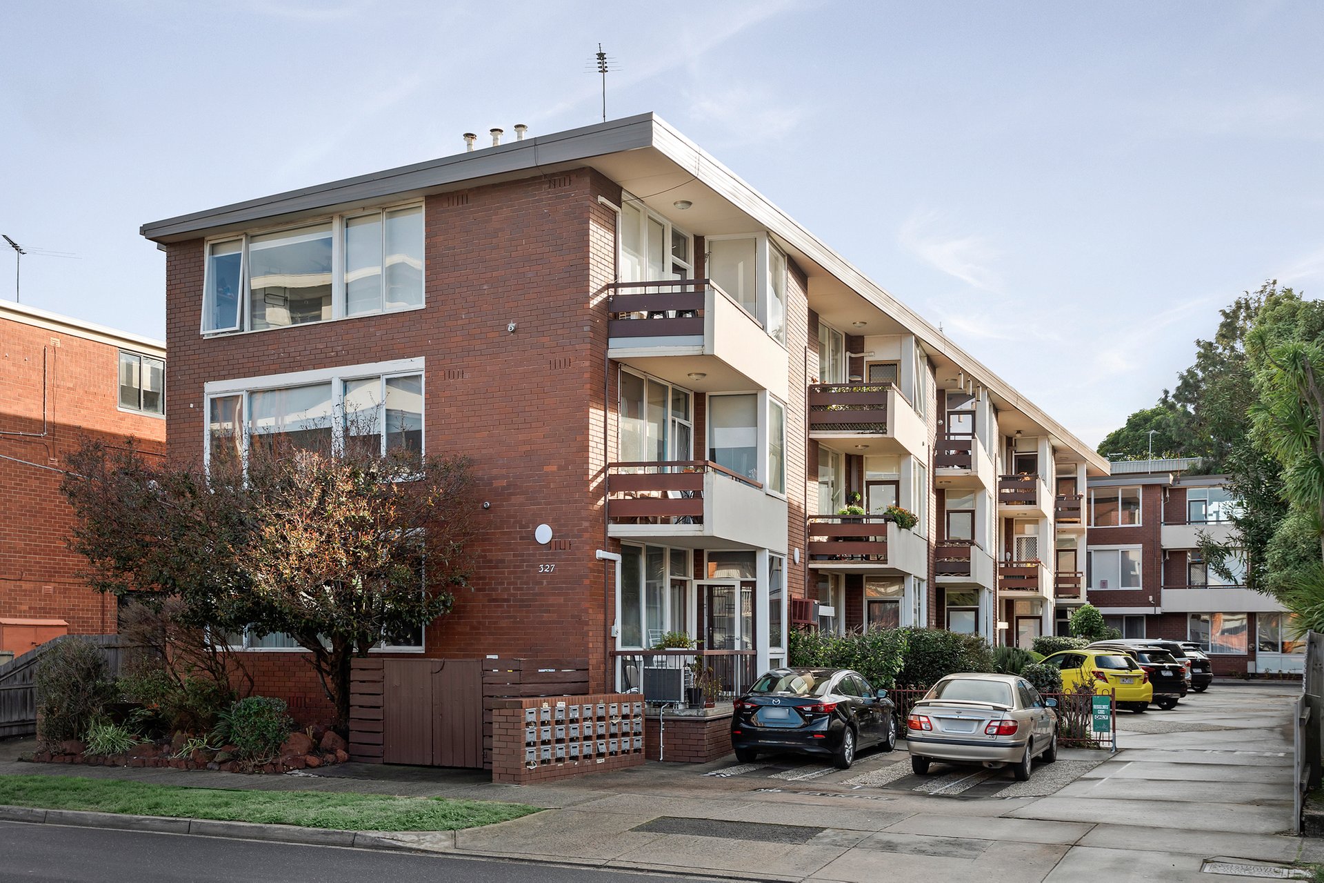 Property Gallery Thumbnail 9