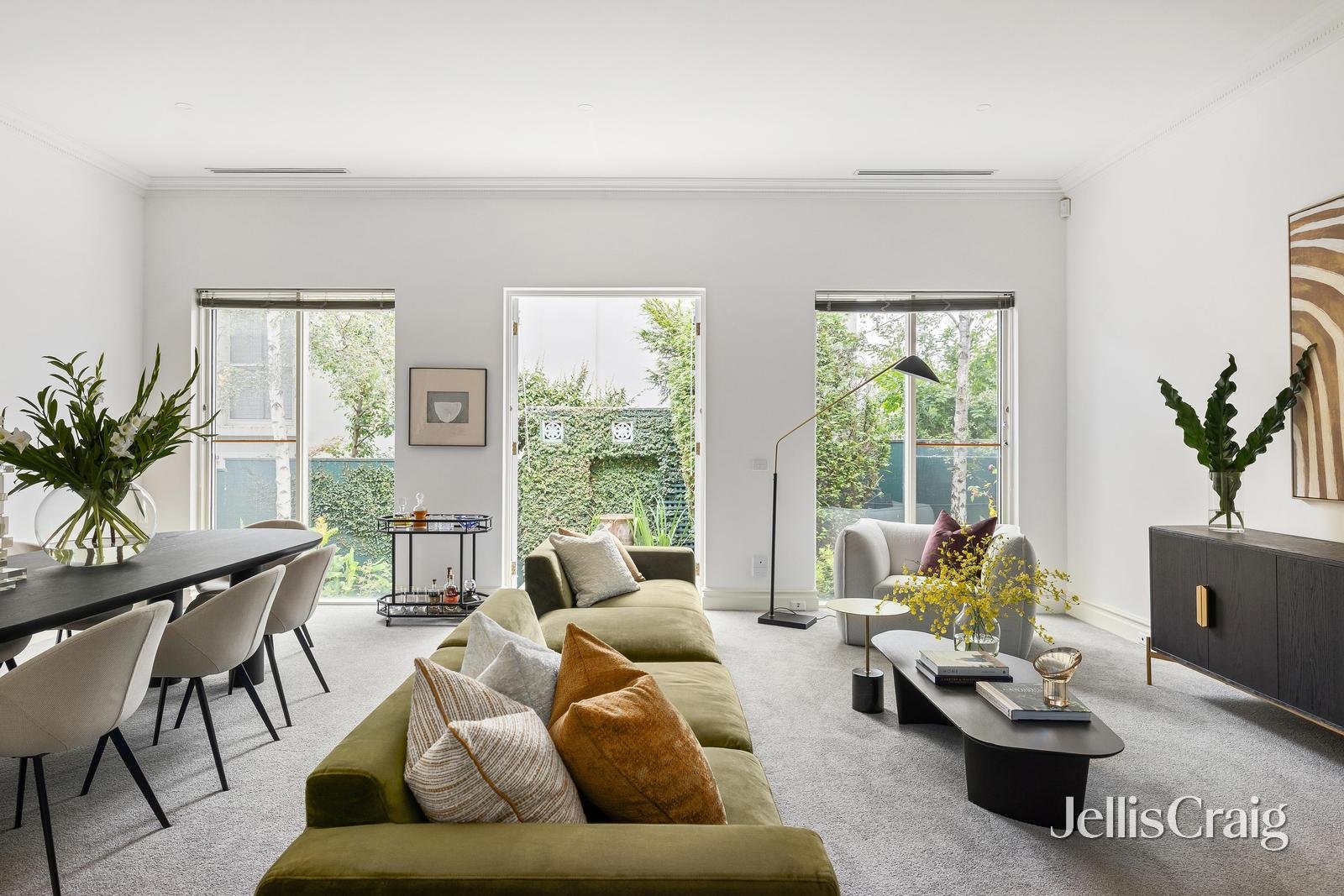 2/635 Orrong Road, Toorak image 1