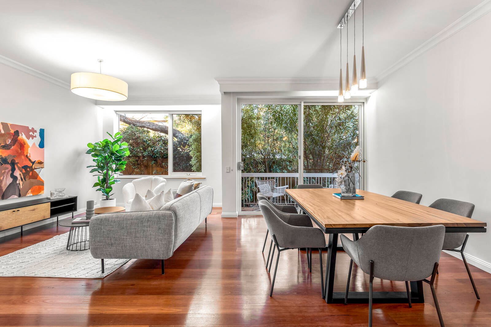 Property Gallery Thumbnail 3