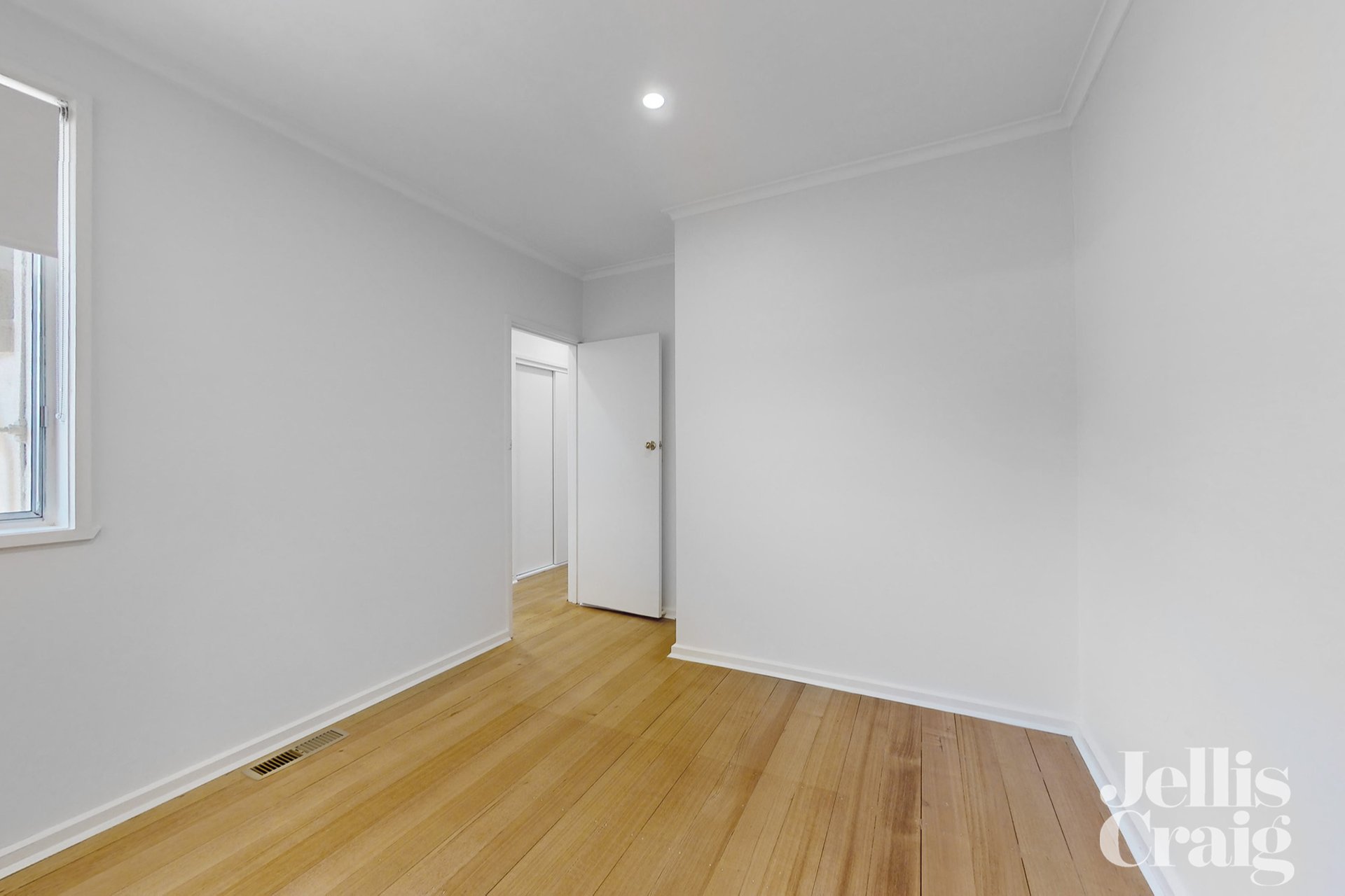 2/64 Ardmillan Road, Moonee Ponds image 9