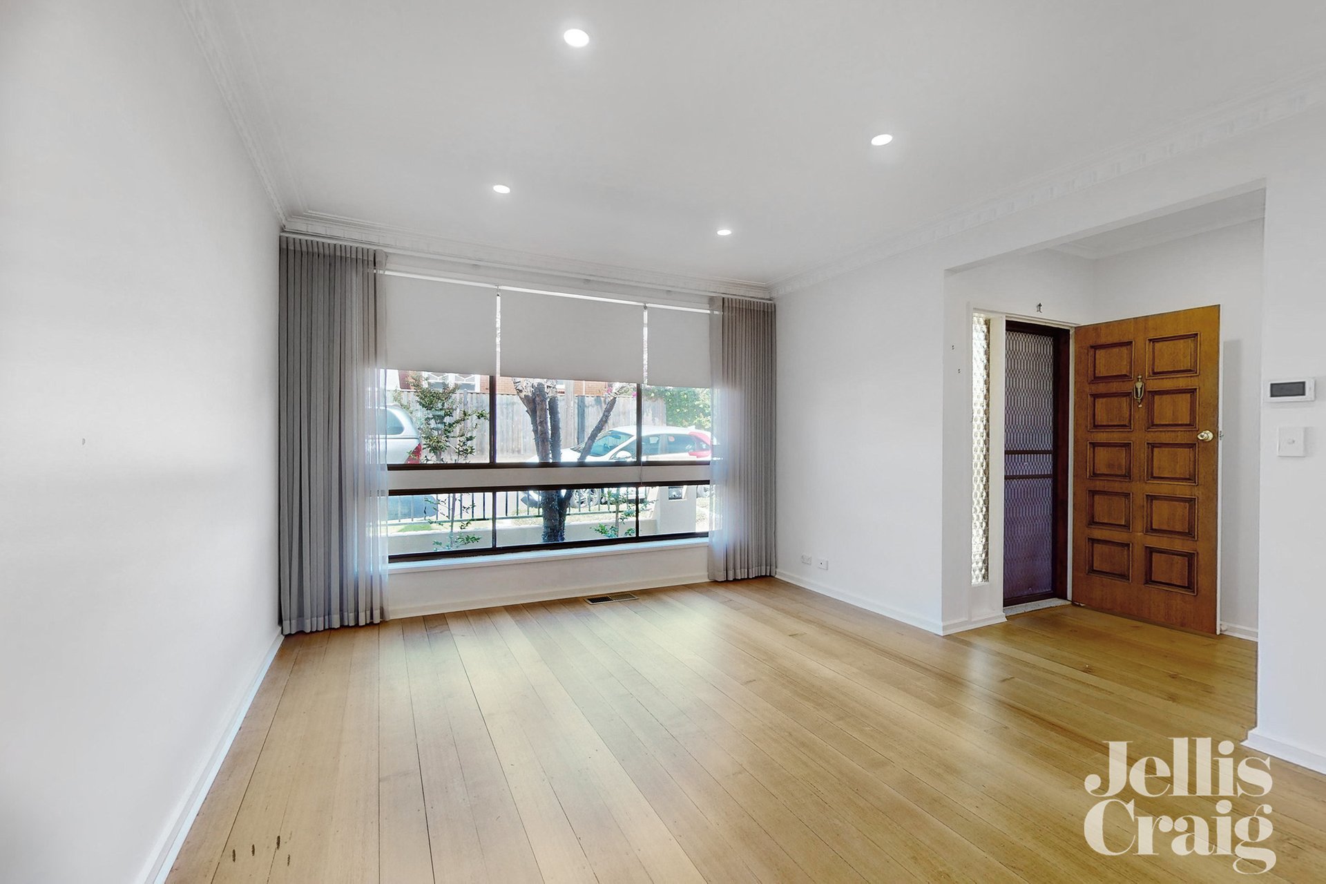 2/64 Ardmillan Road, Moonee Ponds image 2