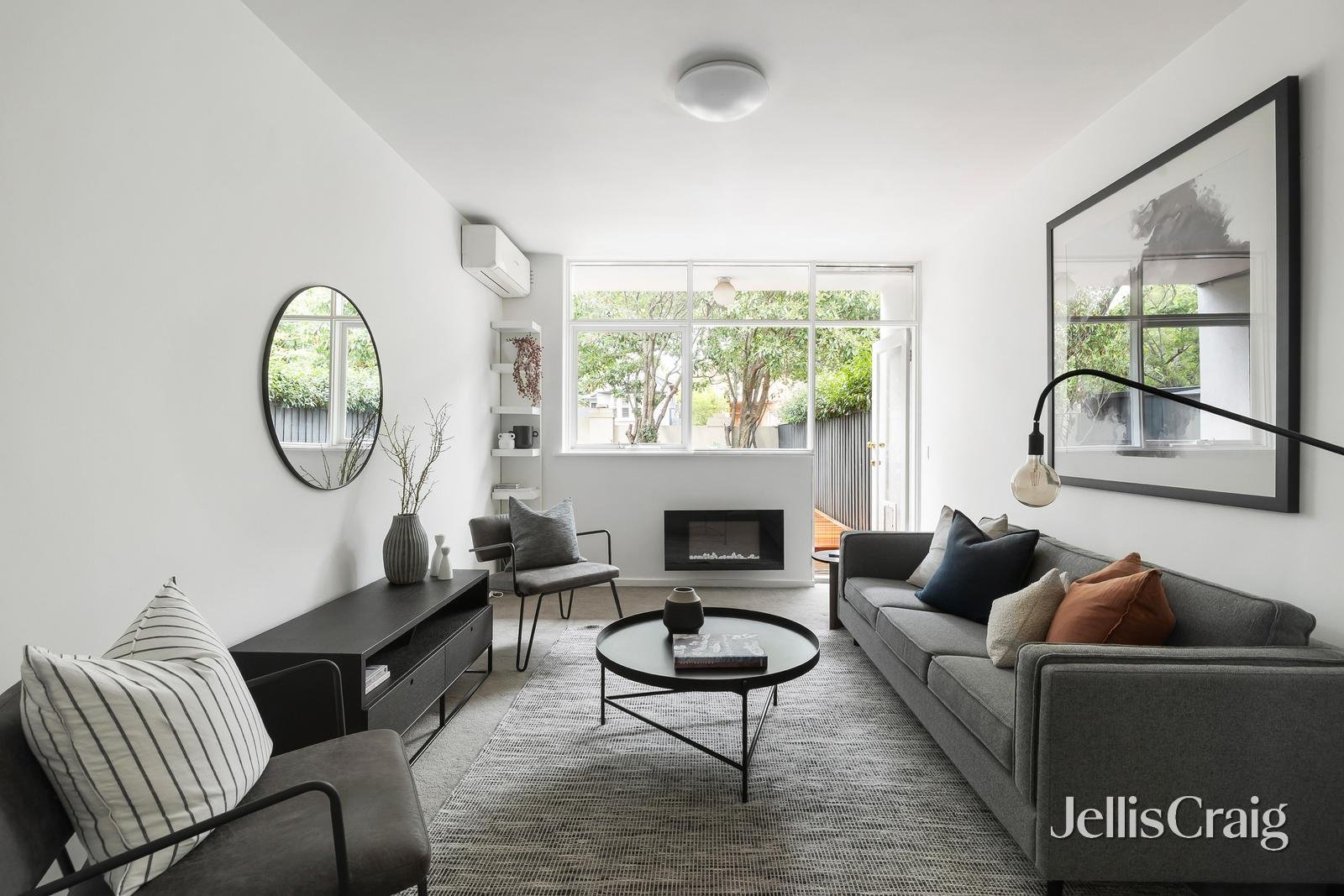 2/64 Cawkwell Street, Malvern image 2