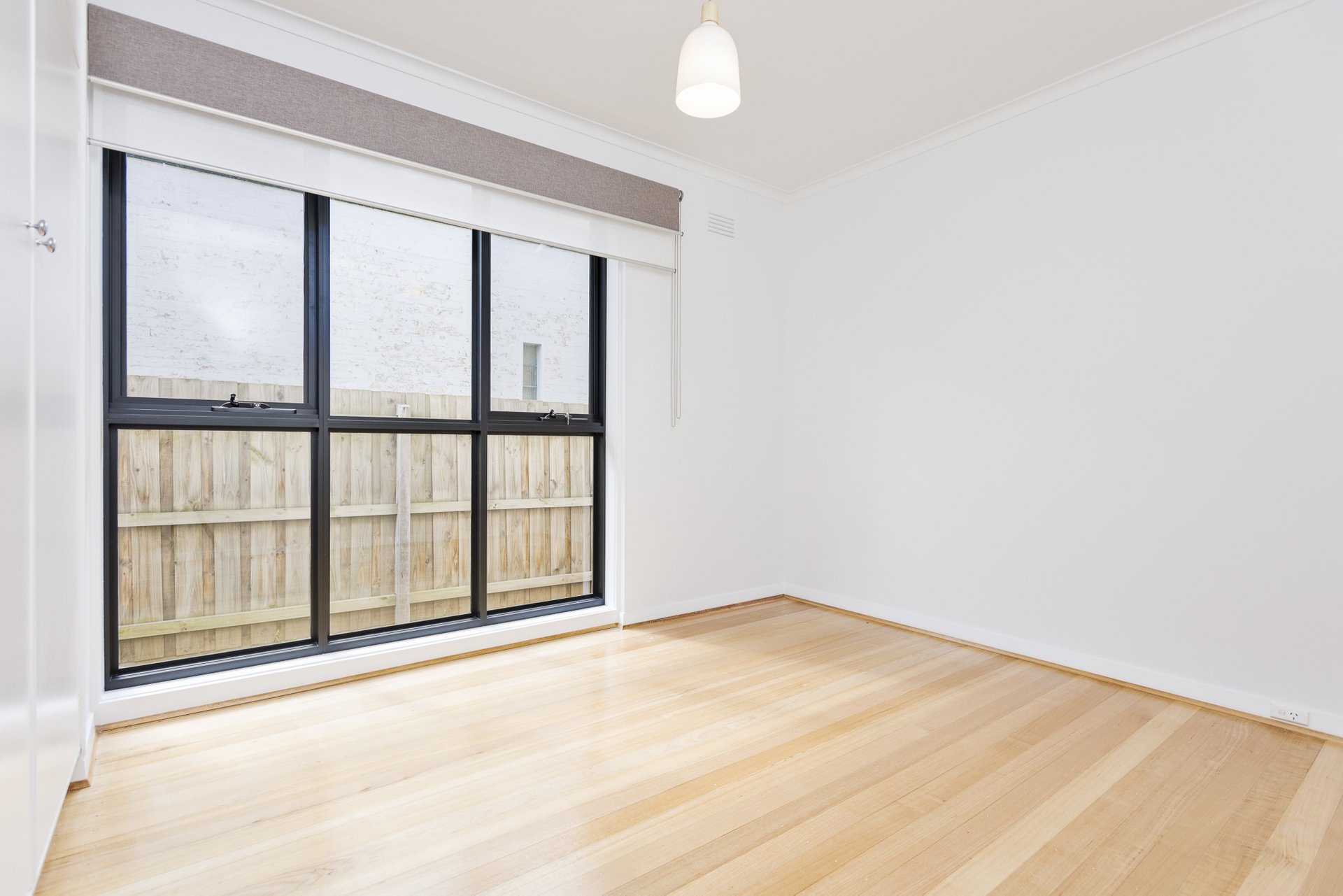 2/64 Holmes Road, Moonee Ponds image 4