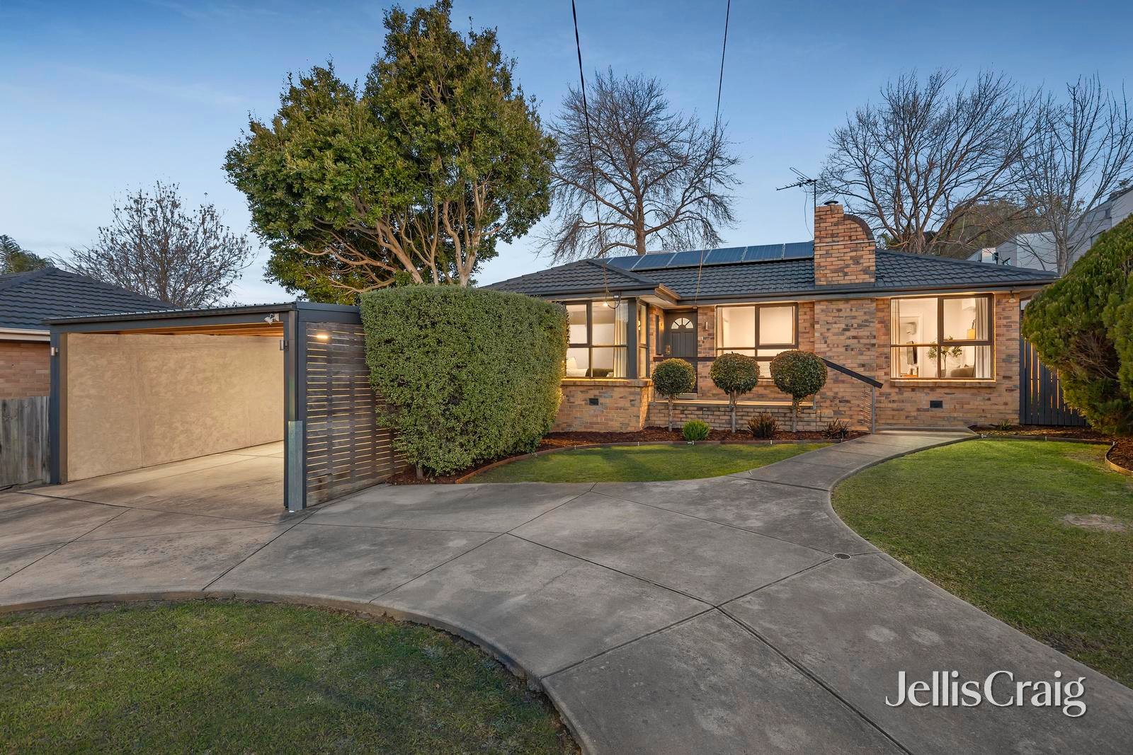 264 Hull Road, Mooroolbark image 1
