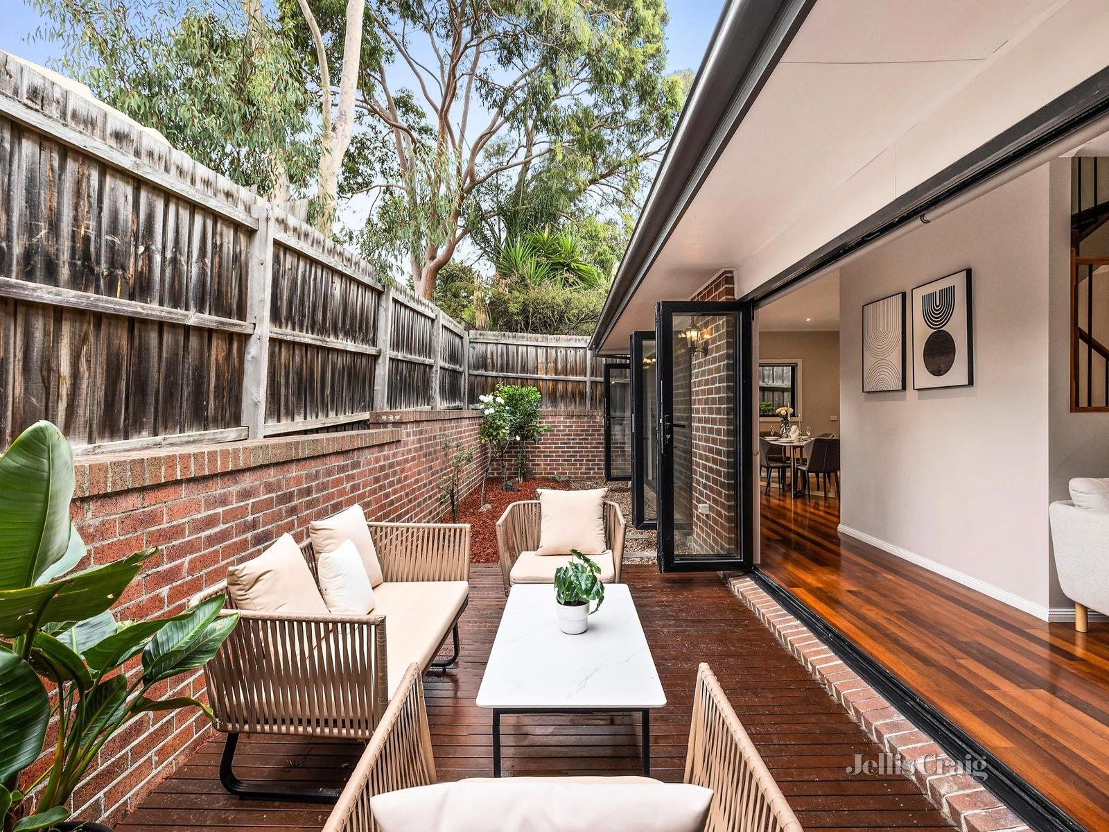 2/64 Long Valley Way, Doncaster East image 9