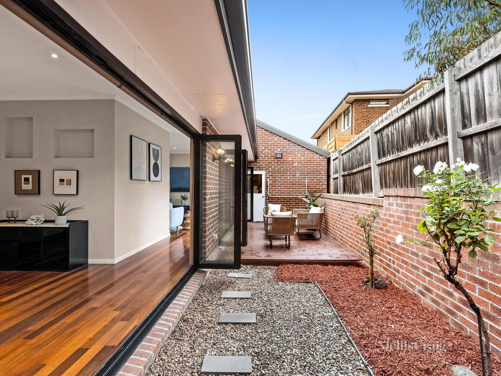 2/64 Long Valley Way, Doncaster East image 10
