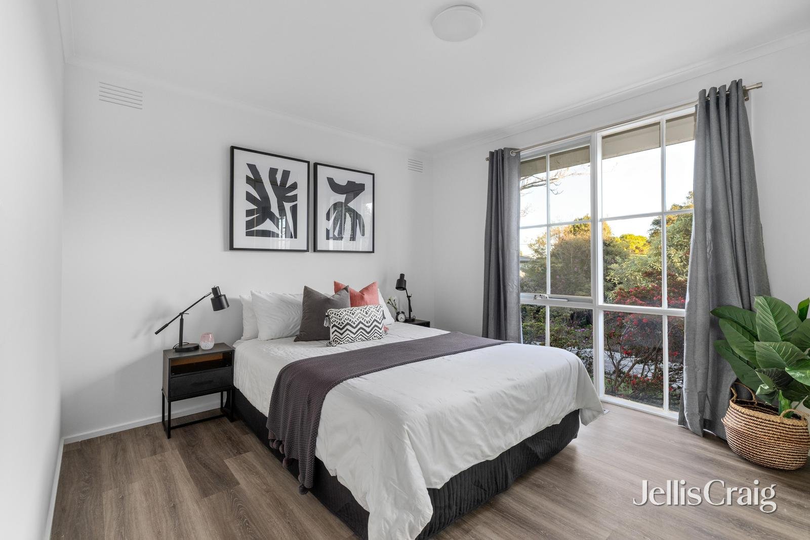 264 Yallambie Road, Yallambie image 7