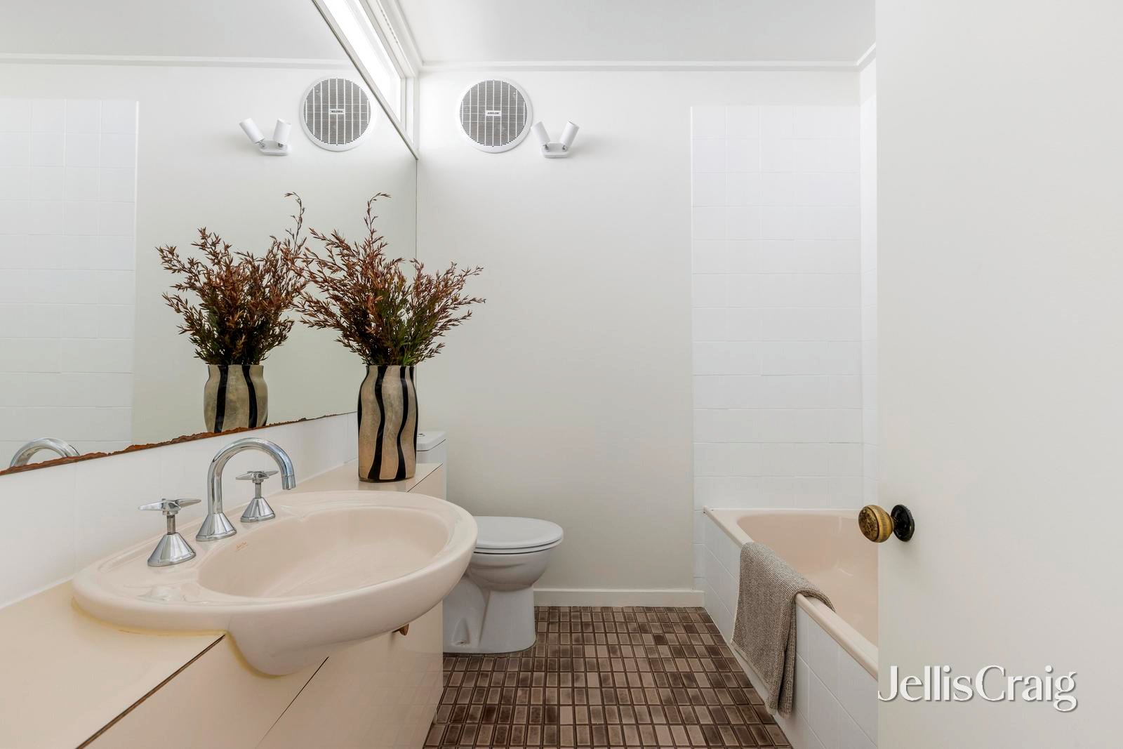 26/419 Lygon Street, Carlton image 9