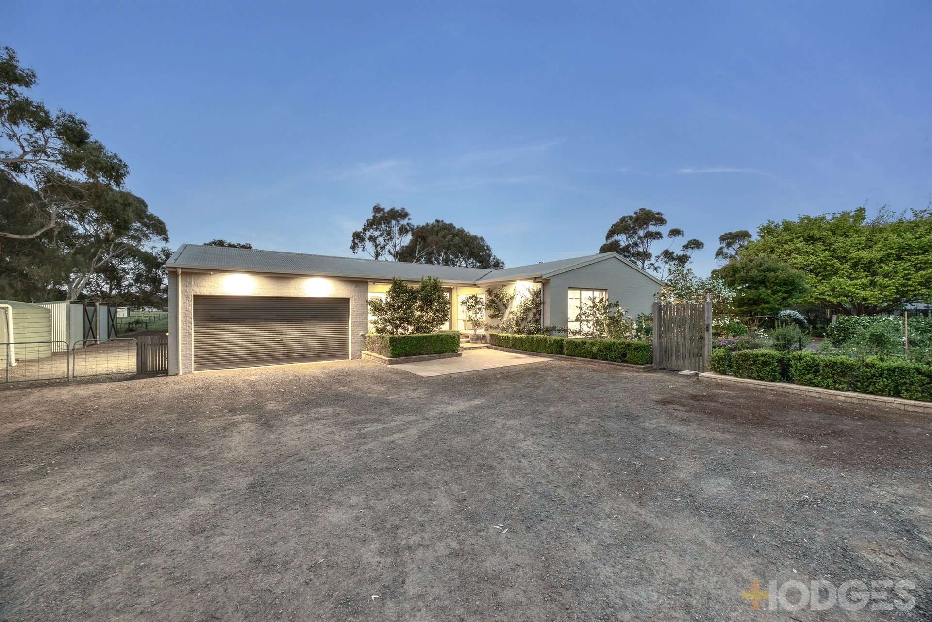 265-271 Rhinds Road Wallington