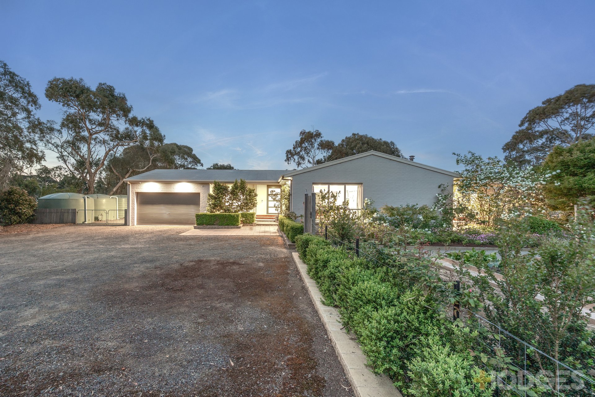 265-271 Rhinds Road Wallington