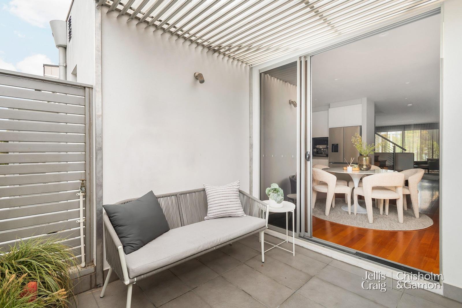 265 Graham Street, Port Melbourne image 14