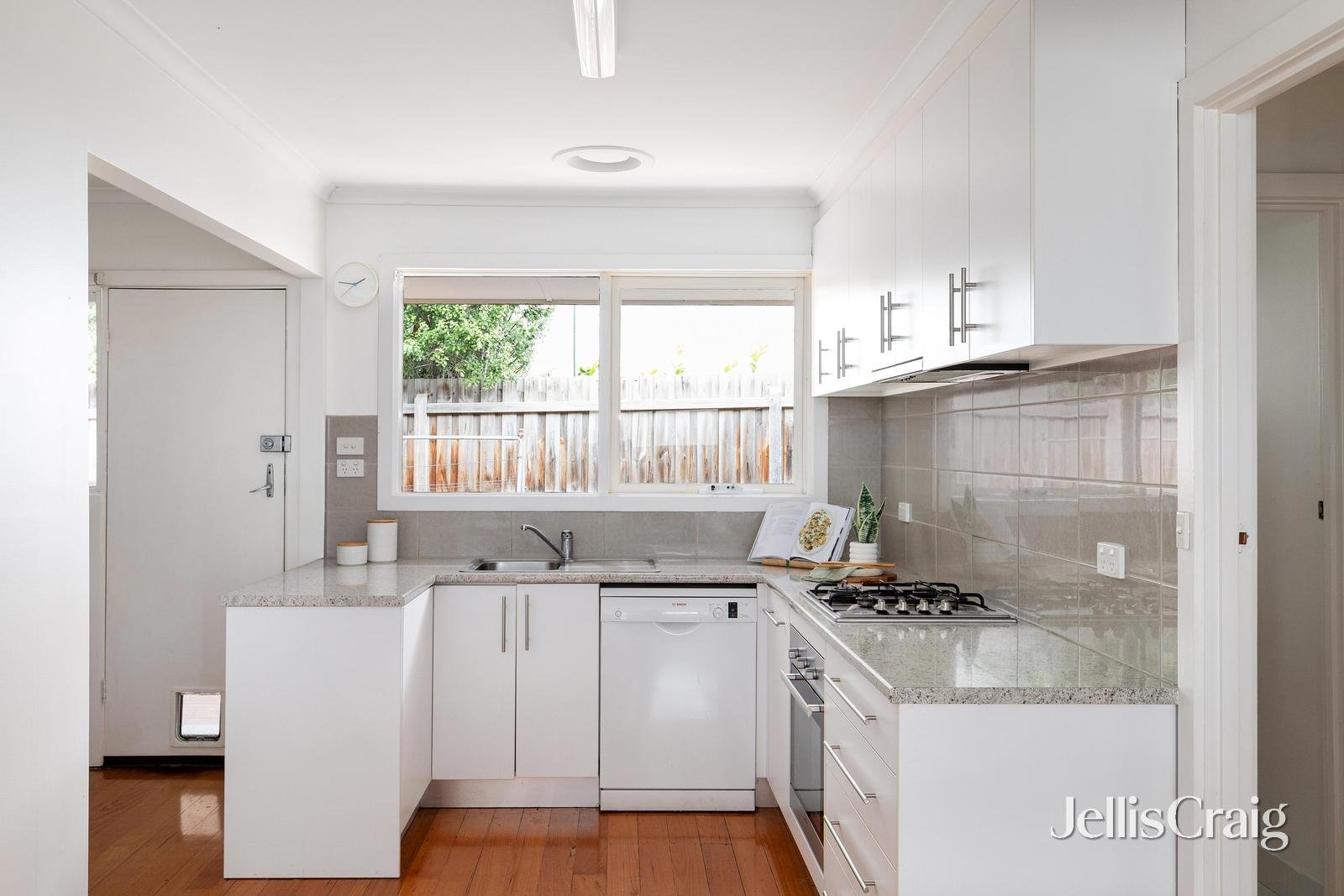 2/65 Hawdon Street, Heidelberg image 11