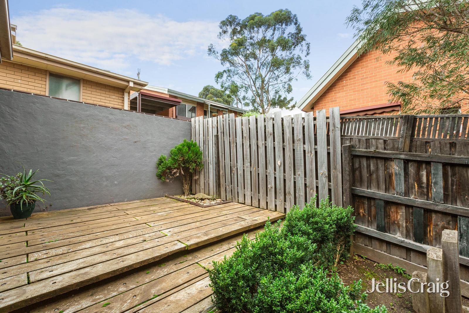 2/65 Nell Street, Greensborough image 7