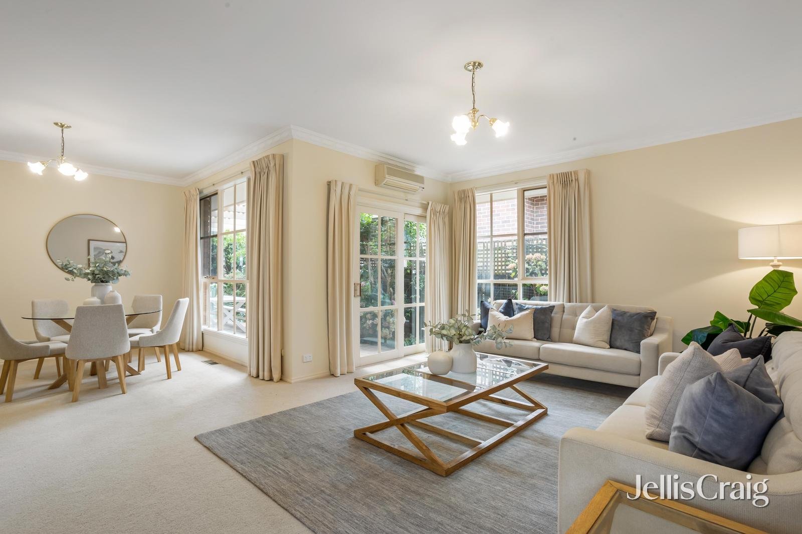 2/65 Talbot Avenue, Balwyn image 2