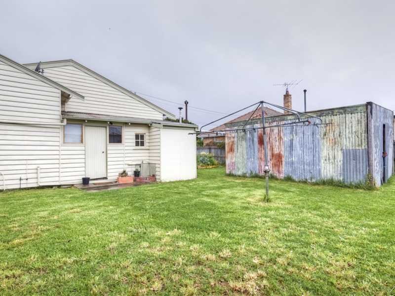 266 Bellerine Street, South Geelong image 11