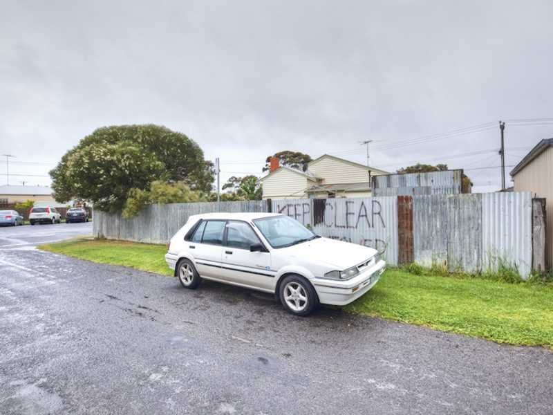 266 Bellerine Street, South Geelong image 14